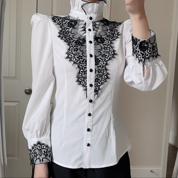 Tops - Long sleeve lace blouse